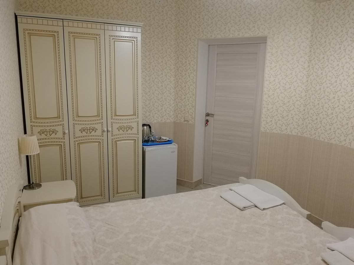 ГОСТИНИЦА U PLATANA GUEST HOUSE ГЕЛЕНДЖИК 2* (Россия) - от 5448 RUB | NOCHI